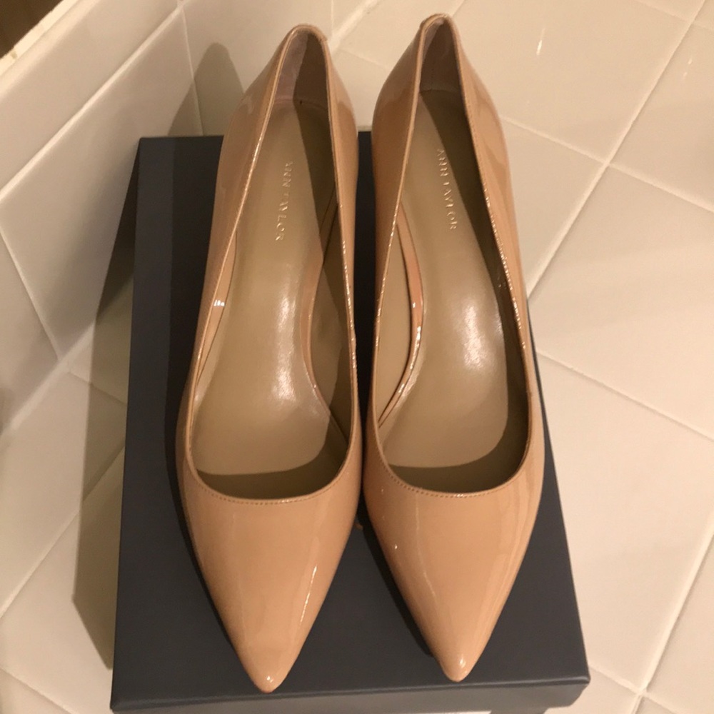 Patent kitten pump never worn